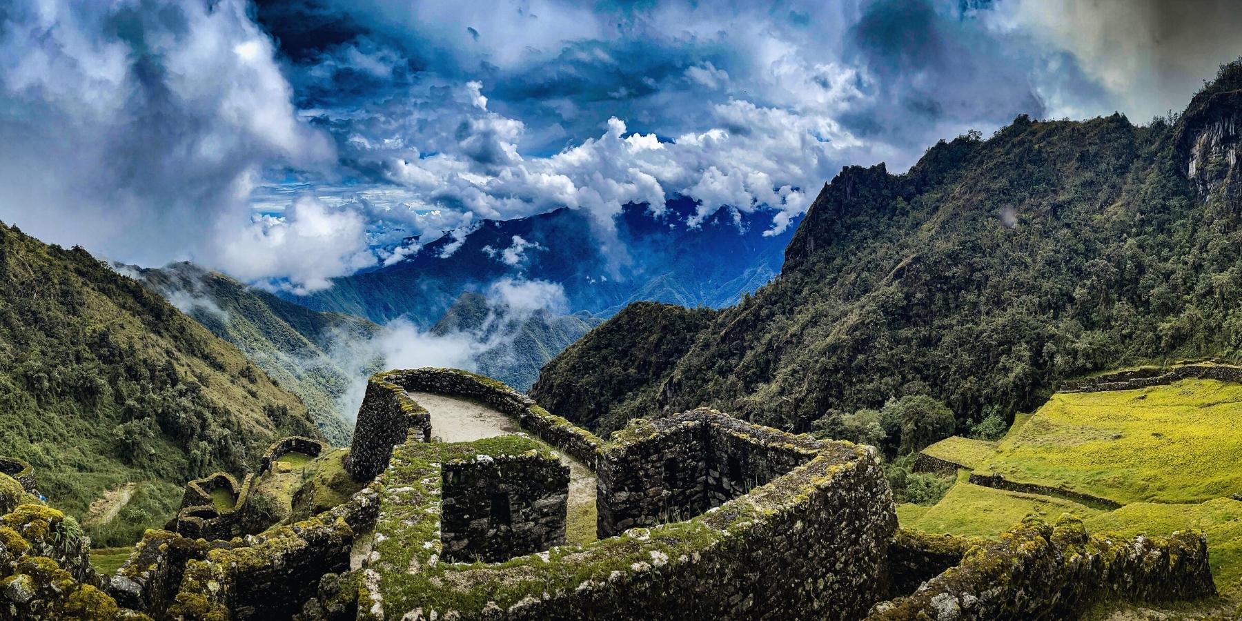 the inca trail hike to machu picchu by inca trail expeditions