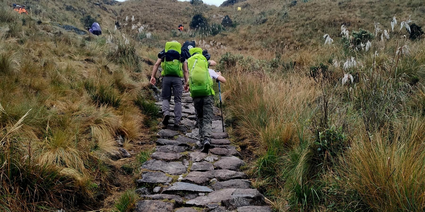 4 day inca trail hike to machu picchu by inca trail expeditions (1)