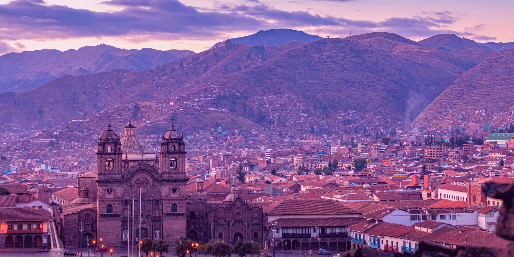 1.- HOW TO SAVE IN CUSCO? -TAKE ADVANTAGE OF THE LOW SEASON