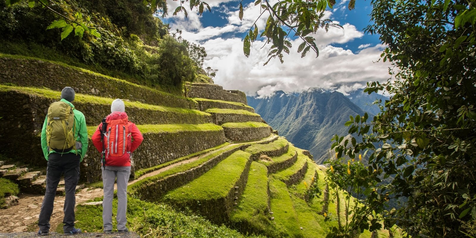 4.- INCA TRAIL HIKE TO MACHU PICCHU 