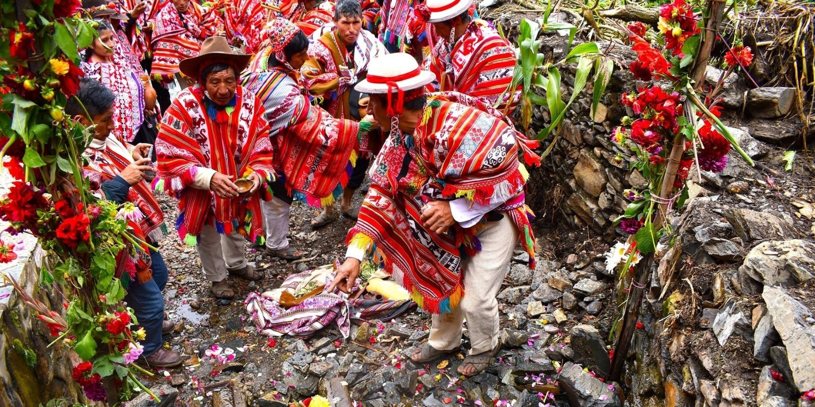 LARES TREK TO MACHU PICCHU