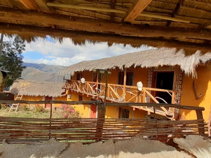 lodge at huchuy qosqo ruins by inca trail expeditions (1)
