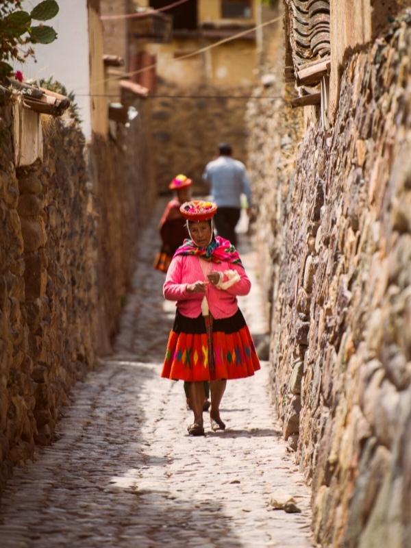 ollantaytambo by inca trail expeditions