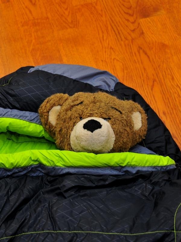 HOW TO CHOOSE A SLEEPING BAG FOR HIKING