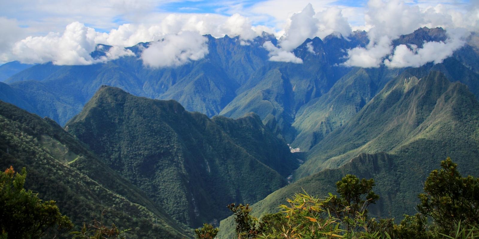 the inca trail hike by inca trail expeditions (2)